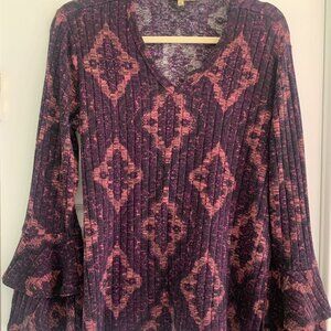 Democracy Sweater Size Medium Long Bell Flare Sleeves Vneck side slits